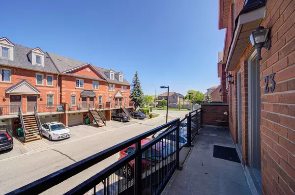 Mississauga, ON L5N 7G1,3895 Doug Leavens BLVD #23