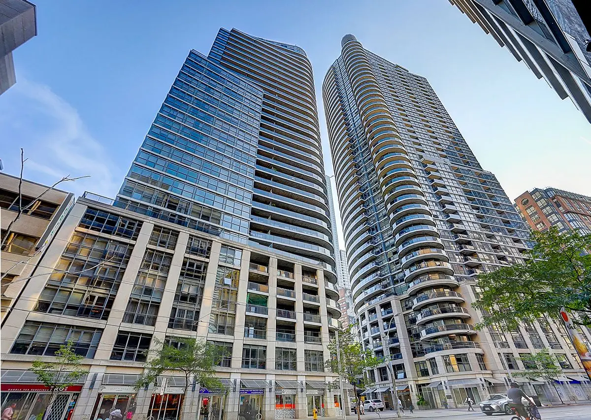 21 Carlton ST #1305, Toronto C08, ON M5B 1L3