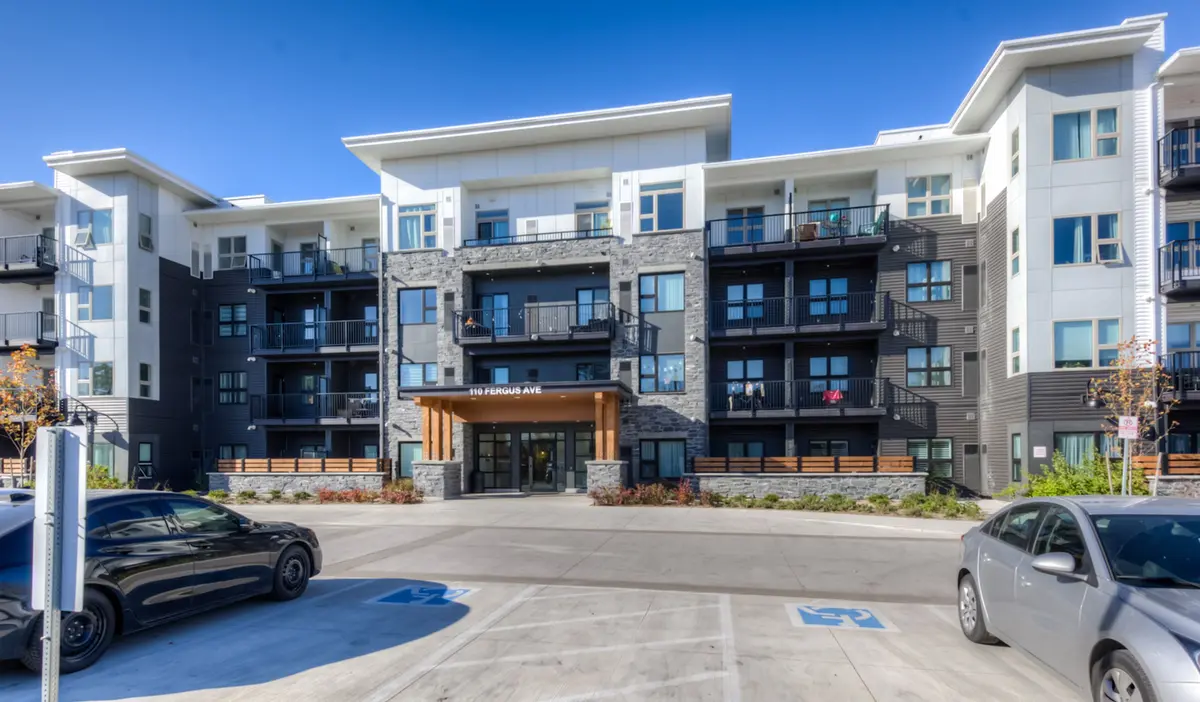 Kitchener, ON N2A 2H2,110 Fergus AVE #420