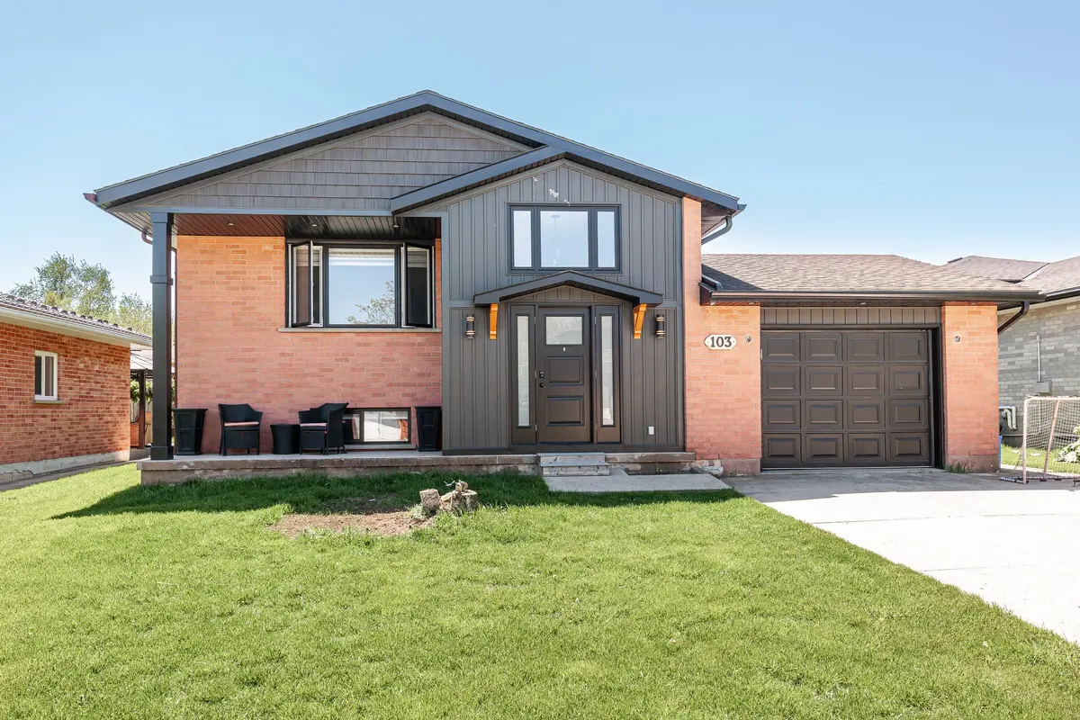 Stratford, ON N4Z 1G6,103 McGregor ST