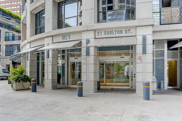 21 Carlton ST #1305, Toronto C08, ON M5B 1L3