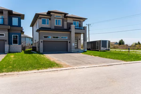 Severn, ON L3V 6H3,3700 Quayside DR