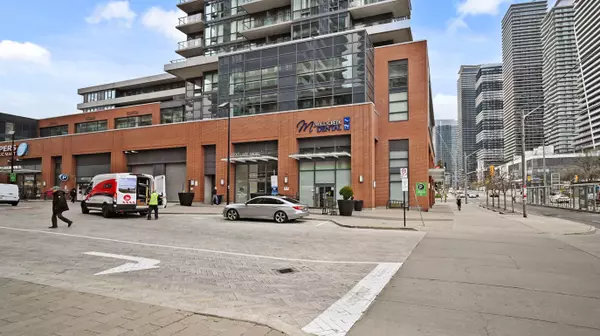 Toronto W06, ON M8V 1A4,2200 Lake Shore BLVD W #1007