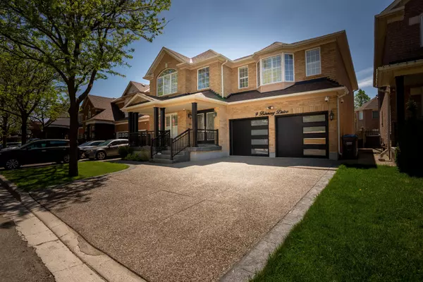 9 Binnery DR, Brampton, ON L6P 1A3