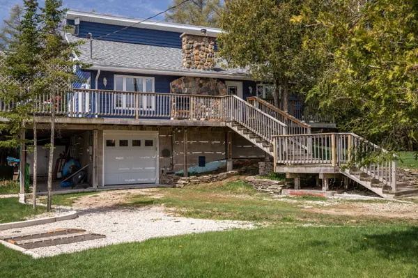 Northern Bruce Peninsula, ON N0H 2T0,311 Whiskey Harbour RD