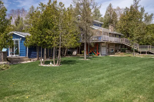 Northern Bruce Peninsula, ON N0H 2T0,311 Whiskey Harbour RD