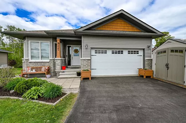 Smiths Falls, ON K7A 0B4,225 Wood AVE