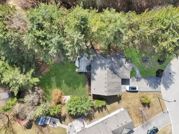 Bracebridge, ON P1L 0A3,3 Clearstream CT