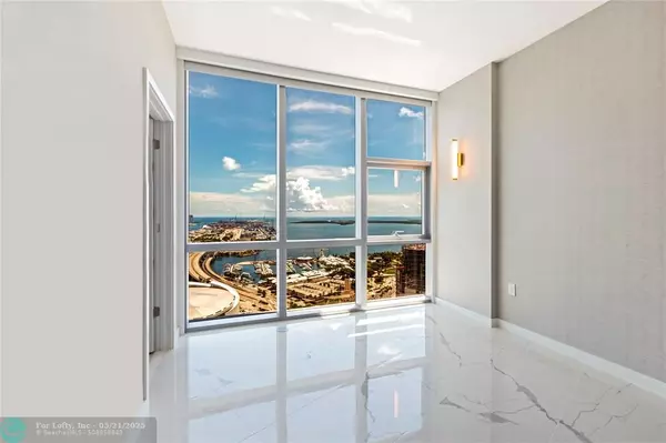 851 NE 1st Ave #4009, Miami, FL 33132