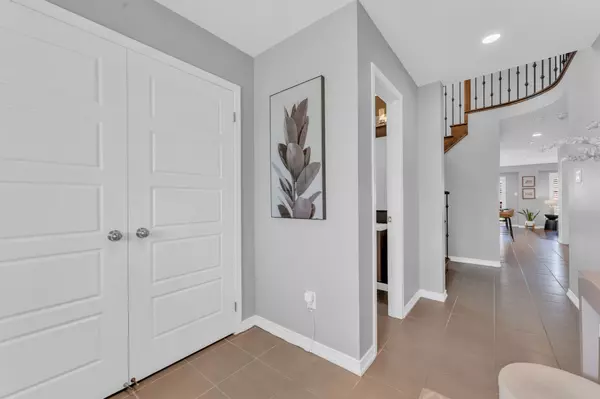 Niagara Falls, ON L2H 0N6,7743 Butternut BLVD