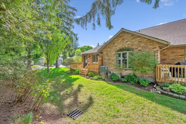 Centre Wellington, ON N0B 1S0,1 Station SQ