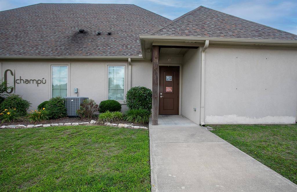 Tyler, TX 75703,2385 Oak Alley
