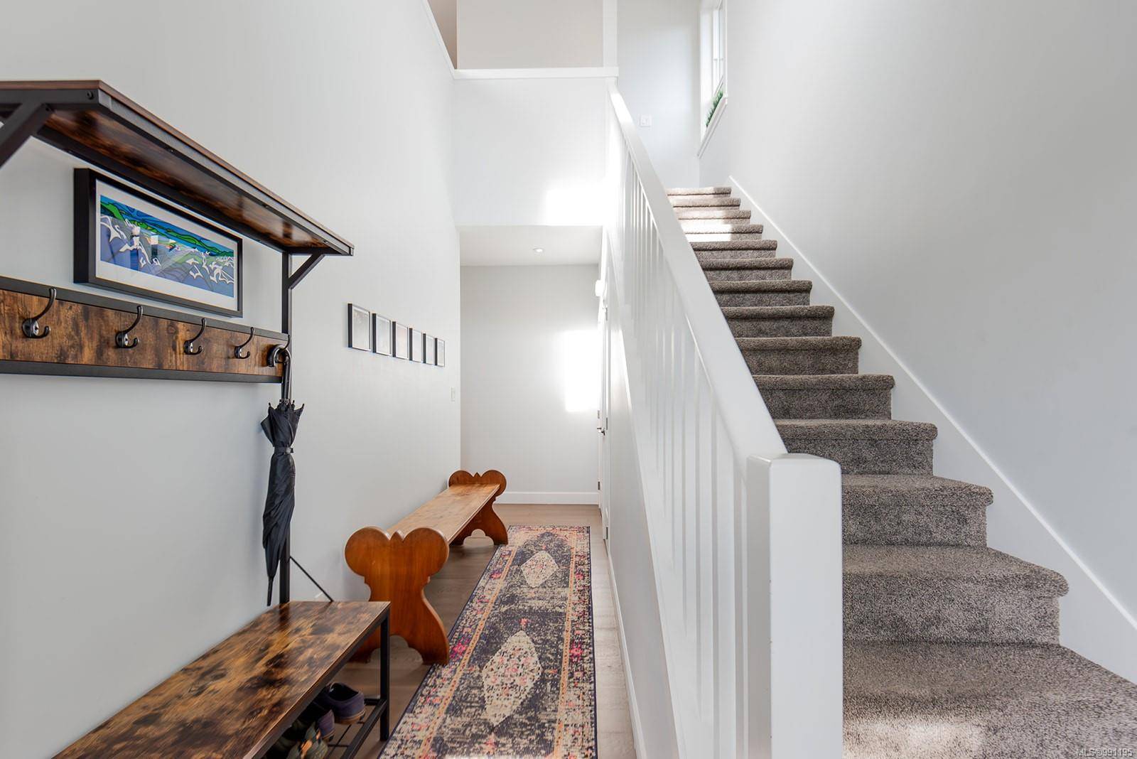 Duncan, BC V9L 3E3,5865 Sycamore St