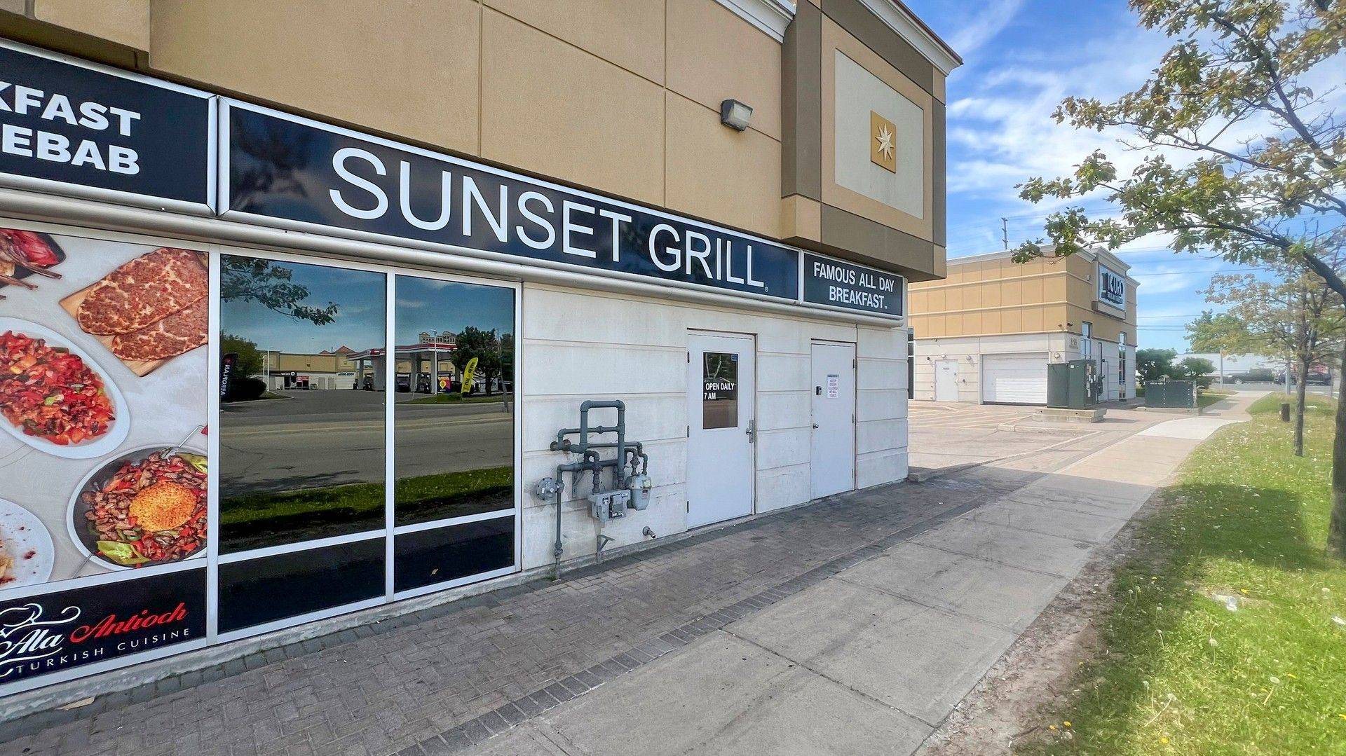 Vaughan, ON L4K 5Y5,3255 Rutherford RD #7