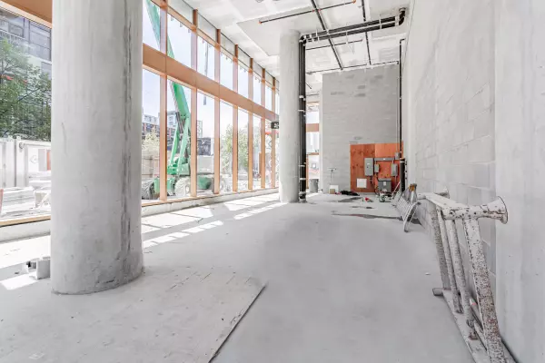 Toronto C01, ON M5V 0W8,88 Bathurst ST #5