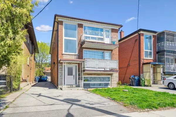 144 Portland ST, Toronto W06, ON M8Y 1B2
