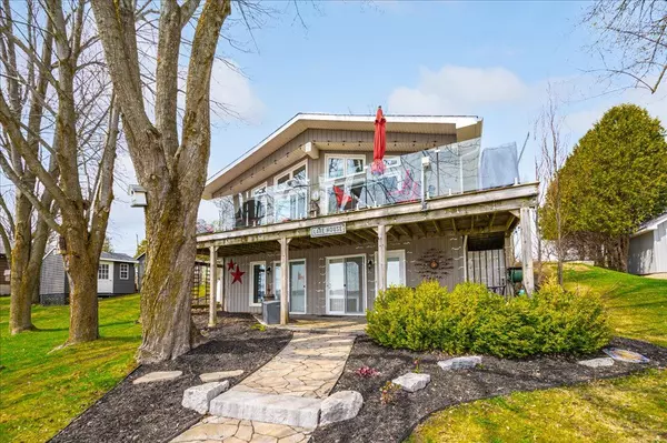 Mapleton, ON N0G 1P0,513 N Five RD