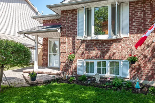 Stratford, ON N5A 2K9,473 Nelson ST