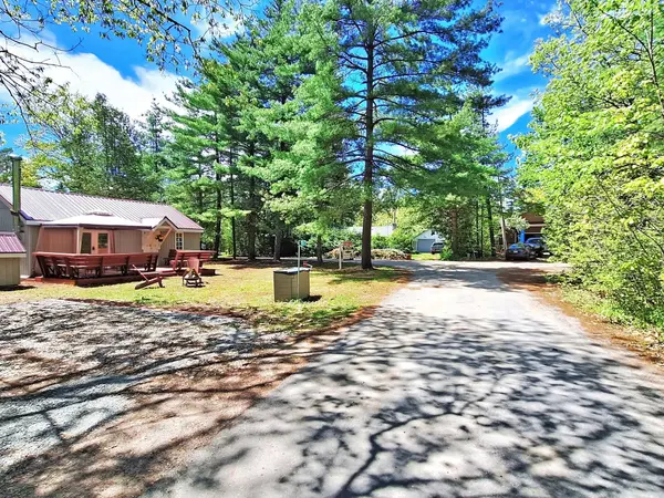 Kawartha Lakes, ON K0M 1N0,2 Cedarhurst AVE