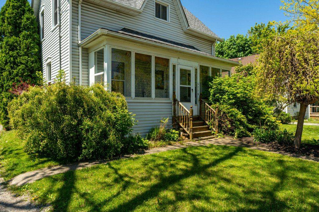 Lincoln, ON L0R 1B0,4216 Mountain ST