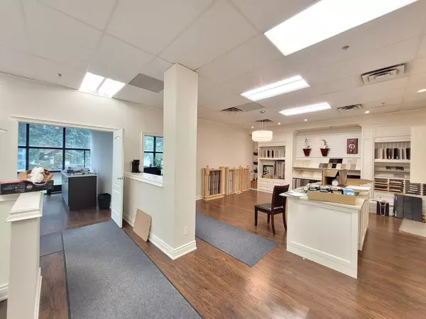 Richmond Hill, ON L4B 1M5,50 West Wilmot ST #100