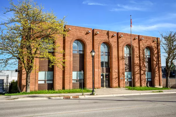 31 Colborne ST E, Orillia, ON L3V 1T4