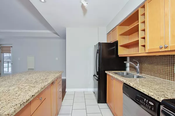 Stratford, ON N5A 0A2,400 Romeo ST N #204