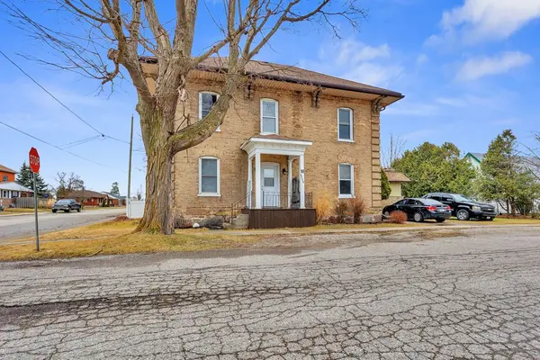 Norwich, ON N0J 1P0,18 Albert ST