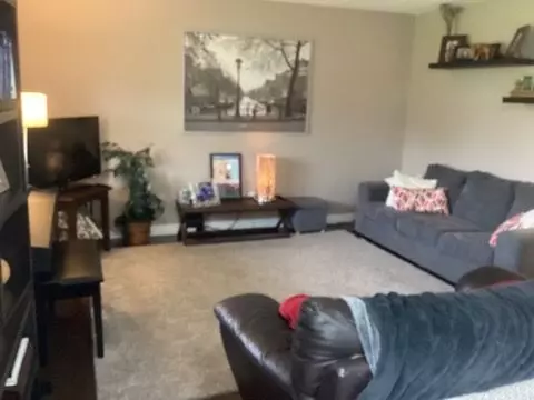 South Stormont, ON K0C 1M0,28 Loyalist CRES