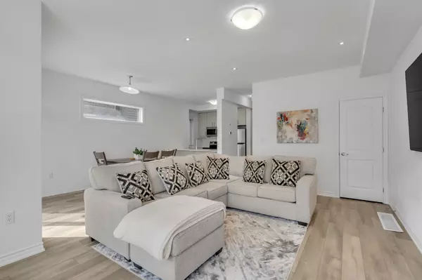 Lincoln, ON L3J 0S2,5000 Connor DR #4