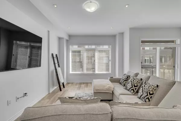 Lincoln, ON L3J 0S2,5000 Connor DR #4