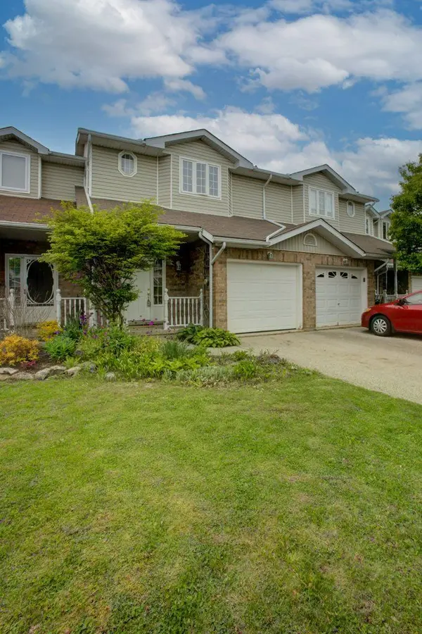 Centre Wellington, ON N0B 1S0,28 Patrick BLVD