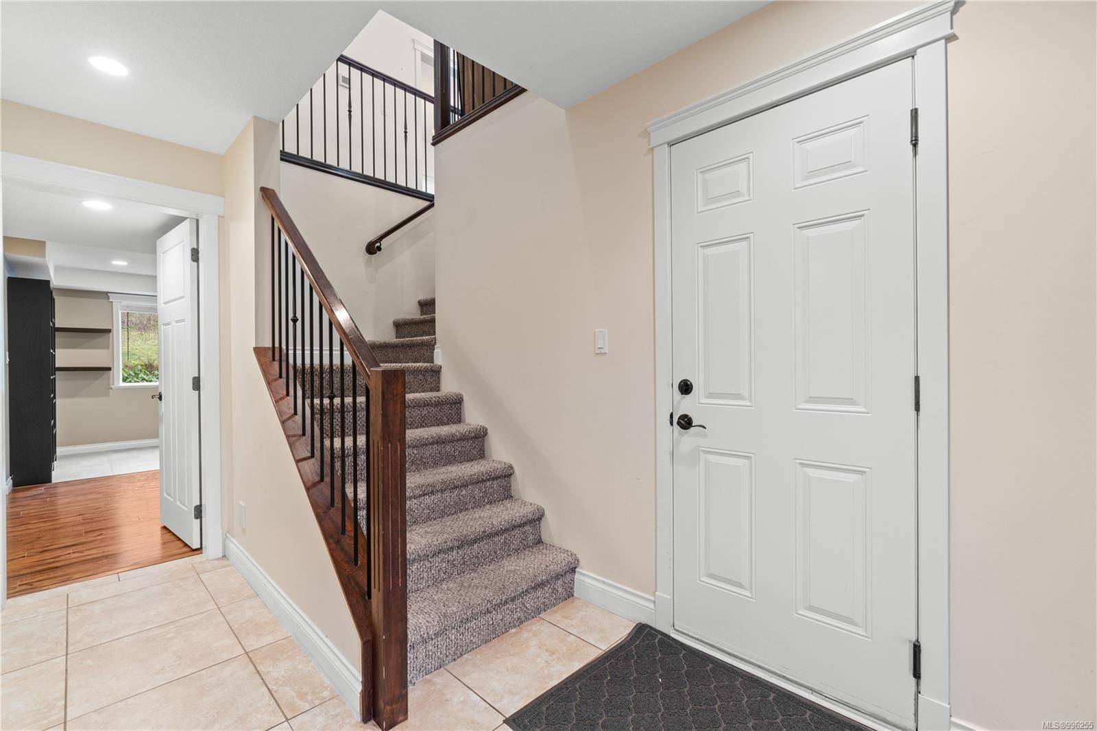 Nanaimo, BC V9T 0B4,5153 Owlstone Pl