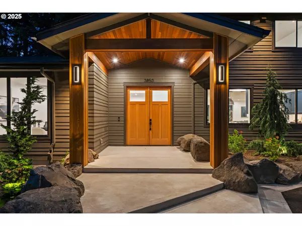 Lake Oswego, OR 97035,3850 LAKE GROVE AVE