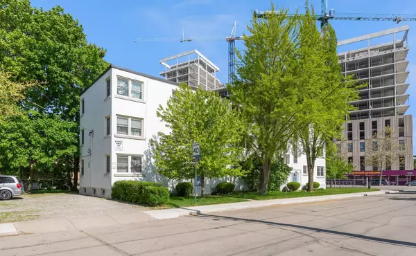 Hamilton, ON L8S 1Z6,2 Stroud RD #5
