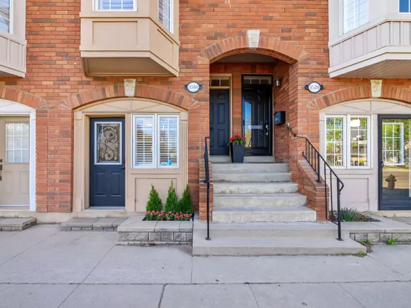 Toronto E01, ON M4L 1E3,1518 Queen ST E