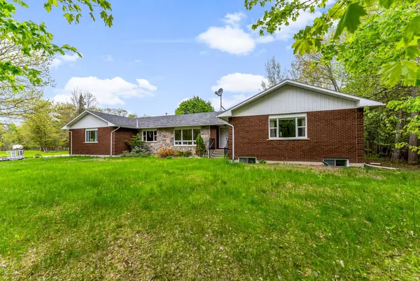 Laurentian Valley, ON K8A 6W2,23 Eileen ST