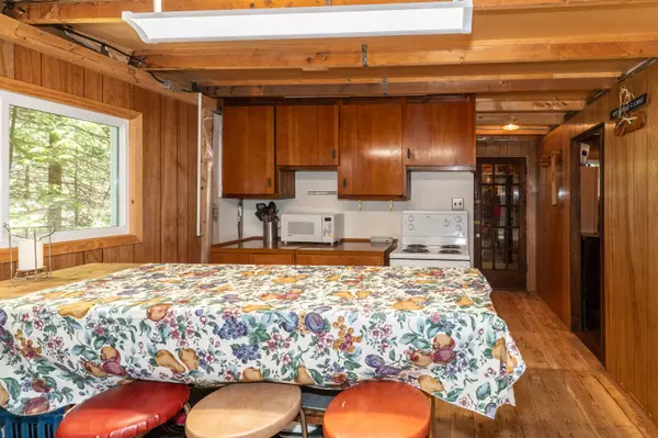 Algonquin Highlands, ON P0A 1E0,1143 Crane Lake DR