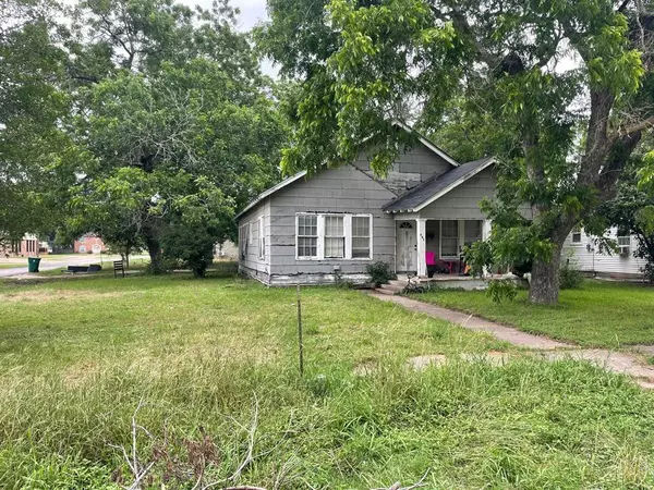 Mart, TX 76664,801 E Limestone Avenue