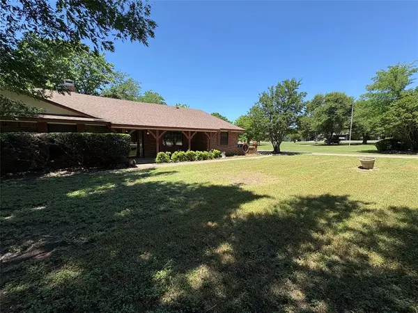 Ovilla, TX 75154,327 Shadowwood Trail