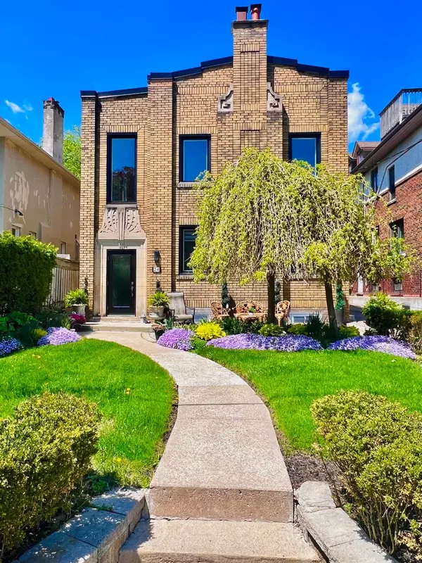 Toronto C03, ON M5P 1J4,24 College View AVE