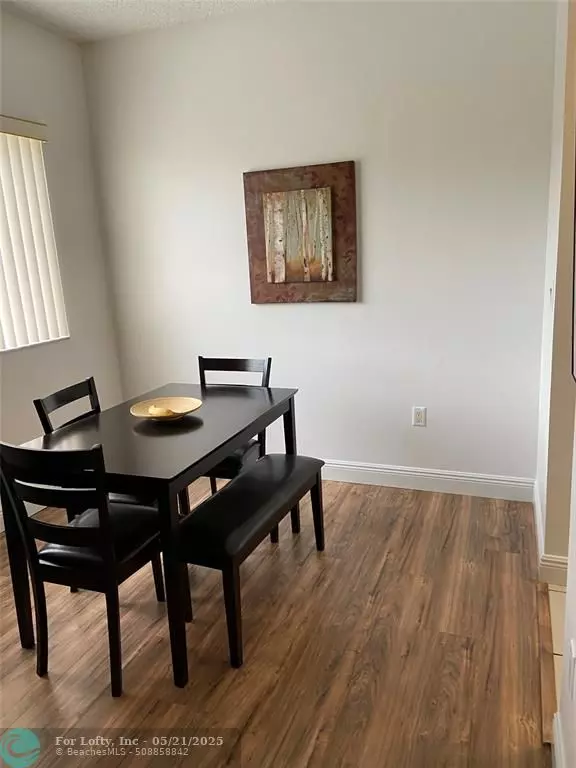Davie, FL 33317,7085 NOVA DRIVE #209
