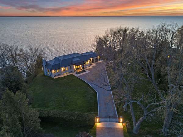 16 Garden Gate, Brock, ON L0K 1A0