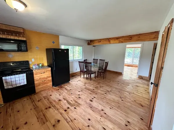 13716 4th Line Nassagaweya Line, Milton, ON N0B 2K0