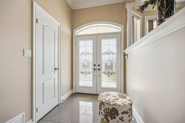 Toronto W04, ON M6B 1M3,1006 Briar Hill AVE