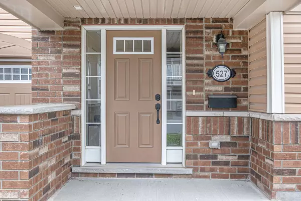 Barrhaven, ON K2J 0T3,527 Snow Goose ST