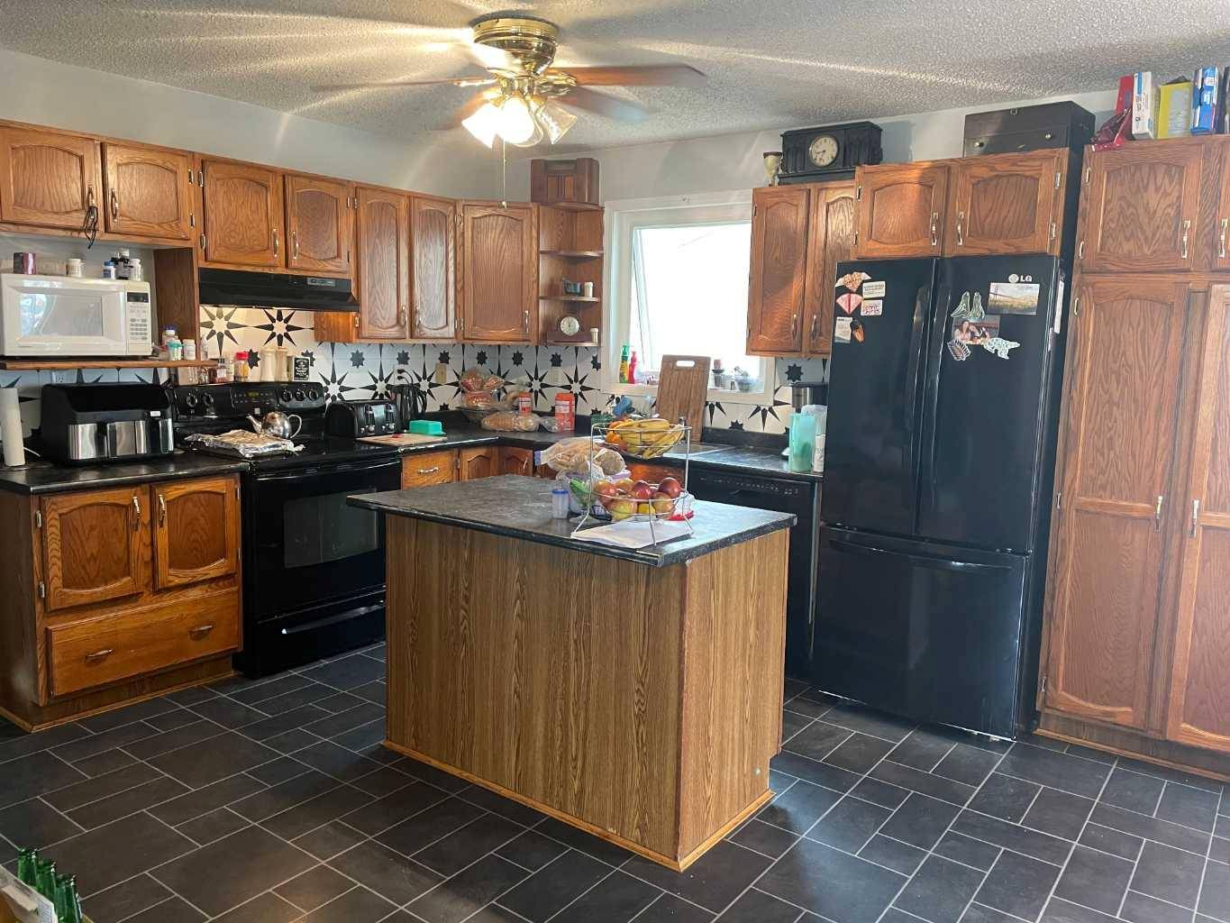 Fairview, AB T0H 1L0,10517 104 ST