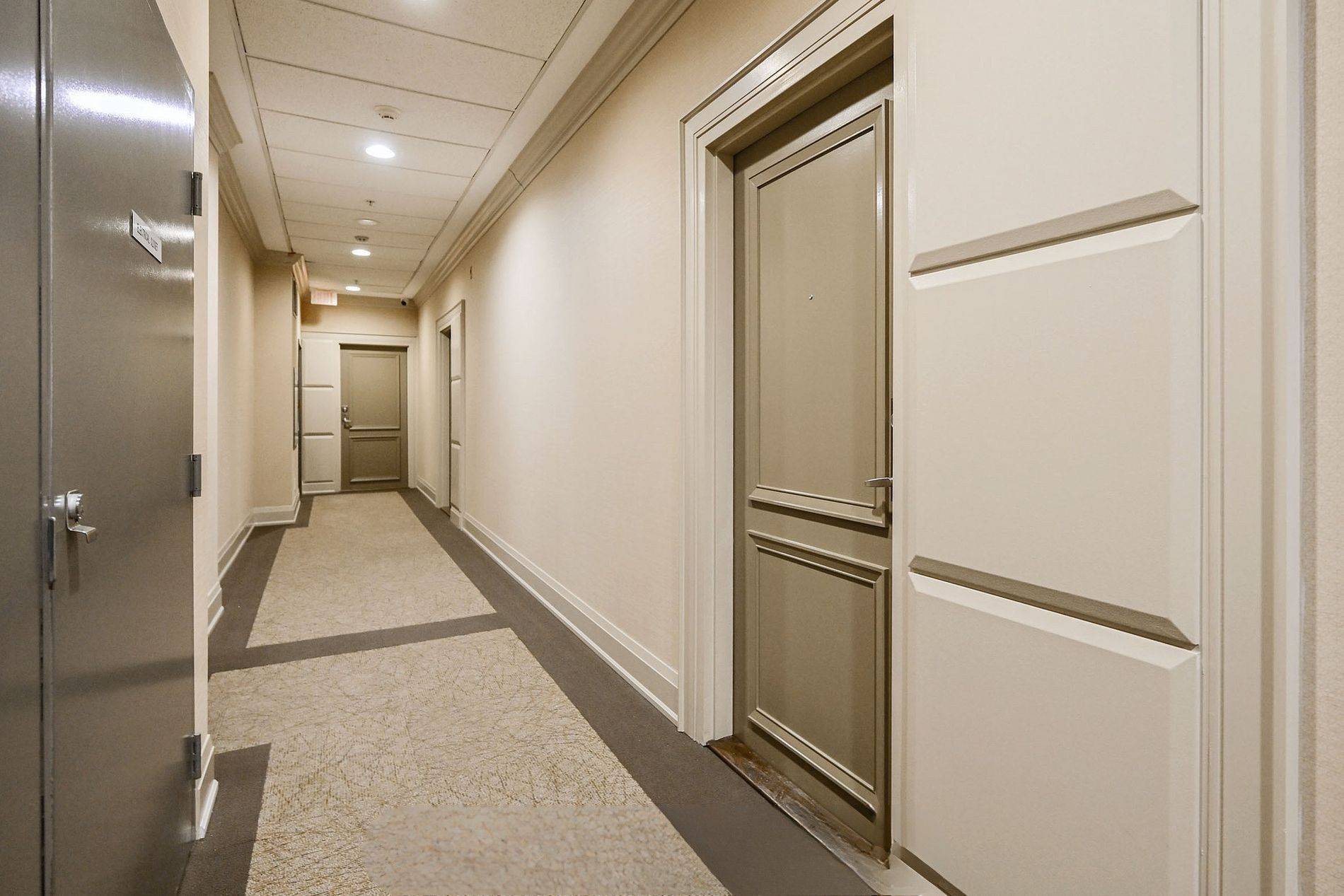 Markham, ON L3P 0N5,68 Main ST N #113