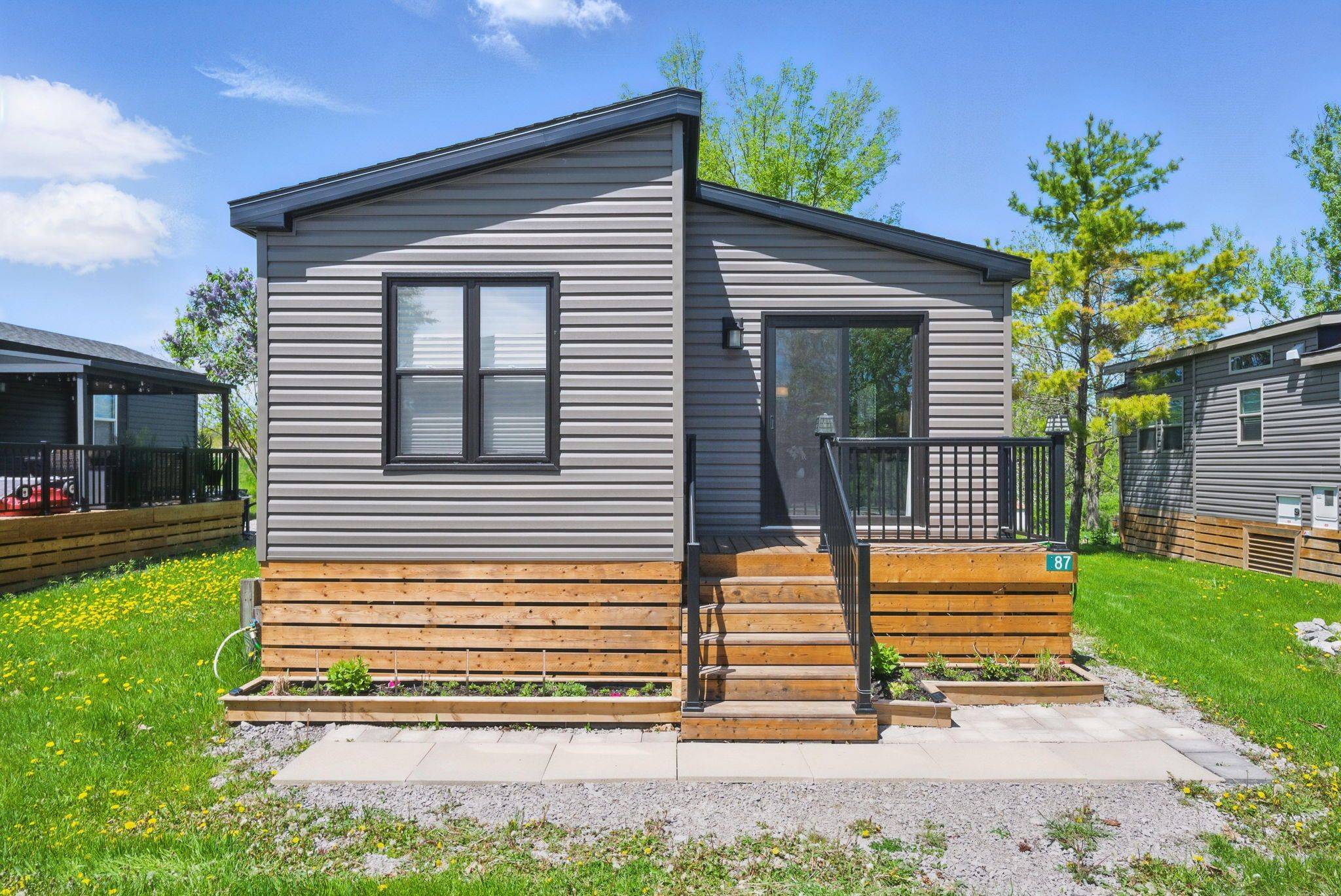 Kawartha Lakes, ON K9V 4R1,657 Thunder Bridge RD ##87