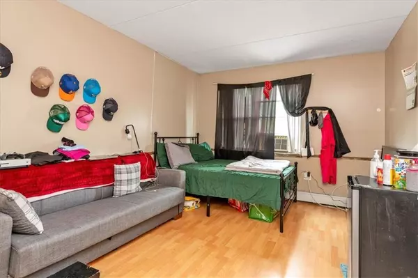 Brooklyn, NY 11207,217 Eldert ST